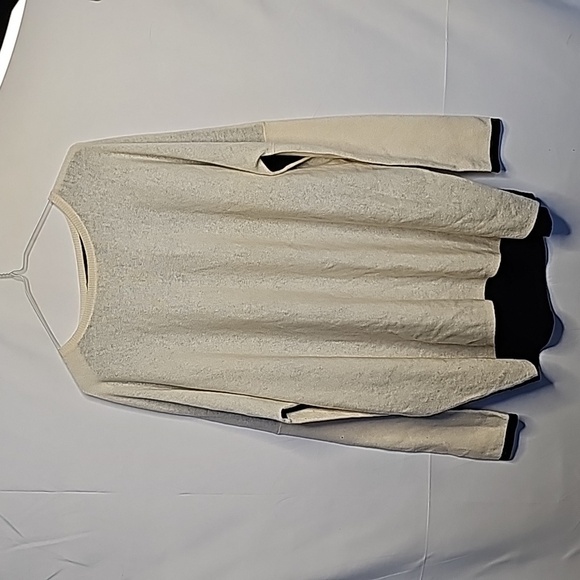 Vince. Long sleeve crew neck color block cream black oversized sweater sz Large - Picture 1 of 5